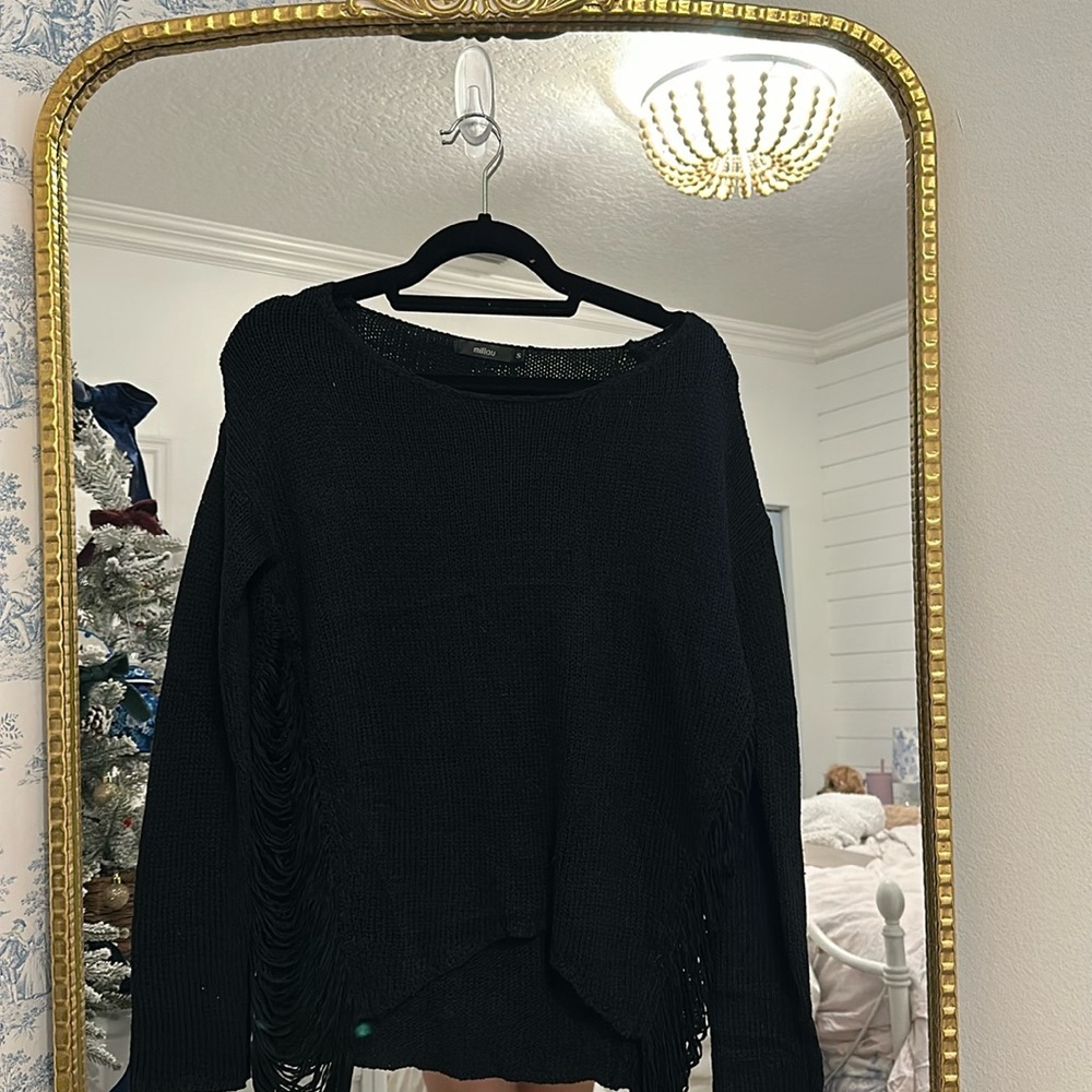 Super cute oversized ripped sweater
